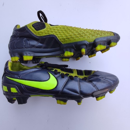 Nike total strike iii - nike, 90